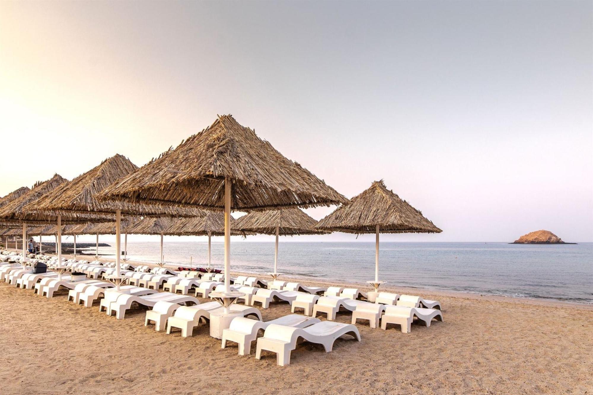 Royal Beach Hotel & Resort Dibba Exterior foto